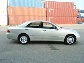 2005 Toyota Crown Pictures