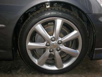 2005 Toyota Crown Pictures