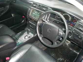 2005 Toyota Crown Pictures