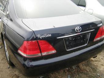 2005 Toyota Crown Pictures
