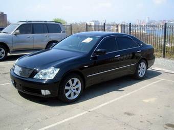 2005 Toyota Crown Pictures