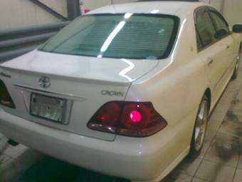 2005 Toyota Crown Photos