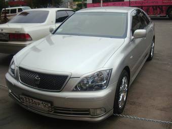 2005 Toyota Crown Pictures