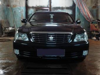 2005 Toyota Crown Pictures