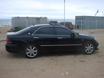 2006 Toyota Crown Photos