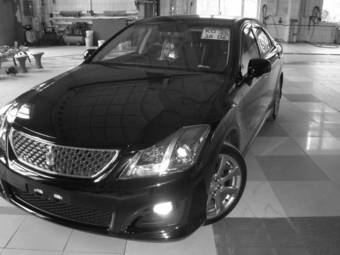 2008 Toyota Crown Pictures