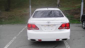 2009 Toyota Crown Pictures