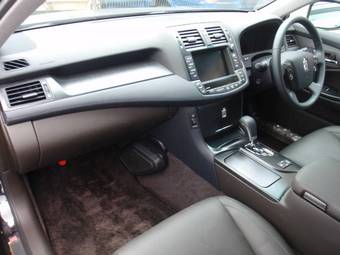 2010 Toyota Crown For Sale