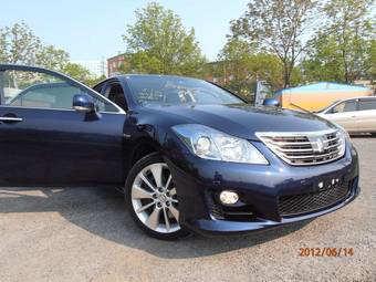 2010 Toyota Crown For Sale