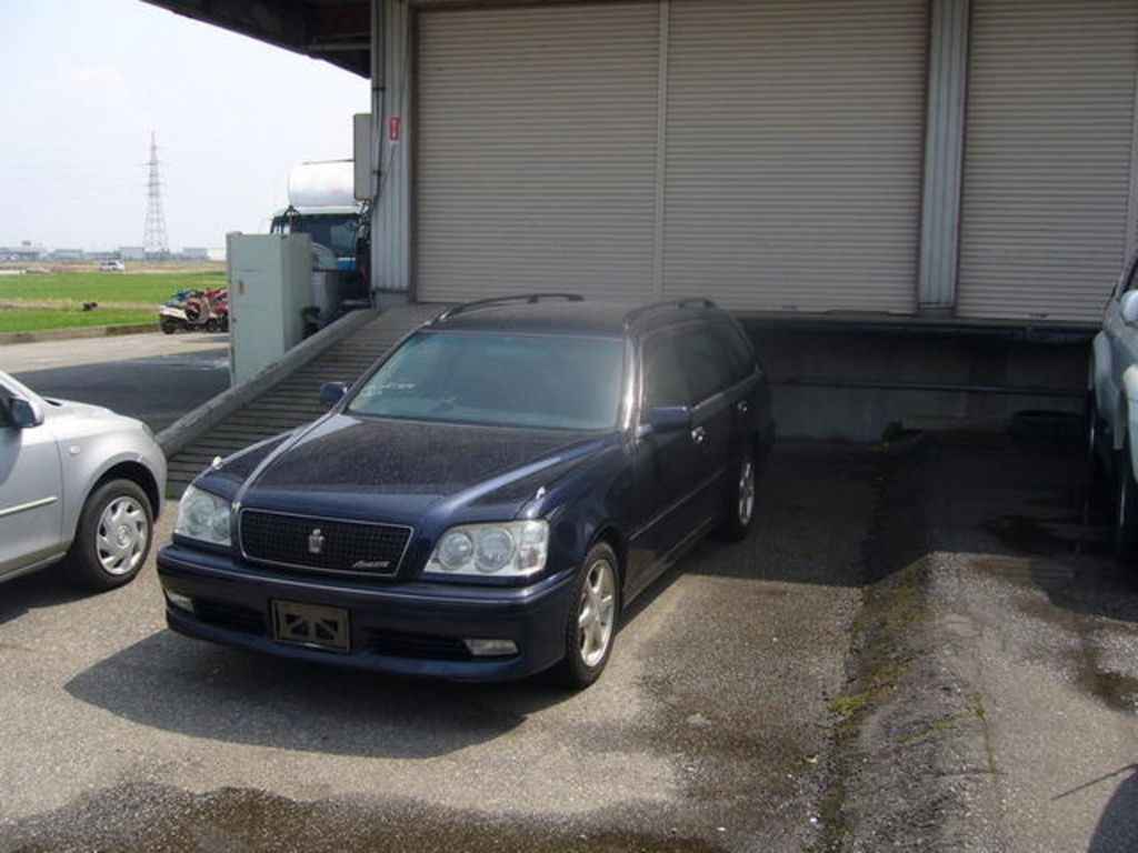 2000 Toyota Crown Estate