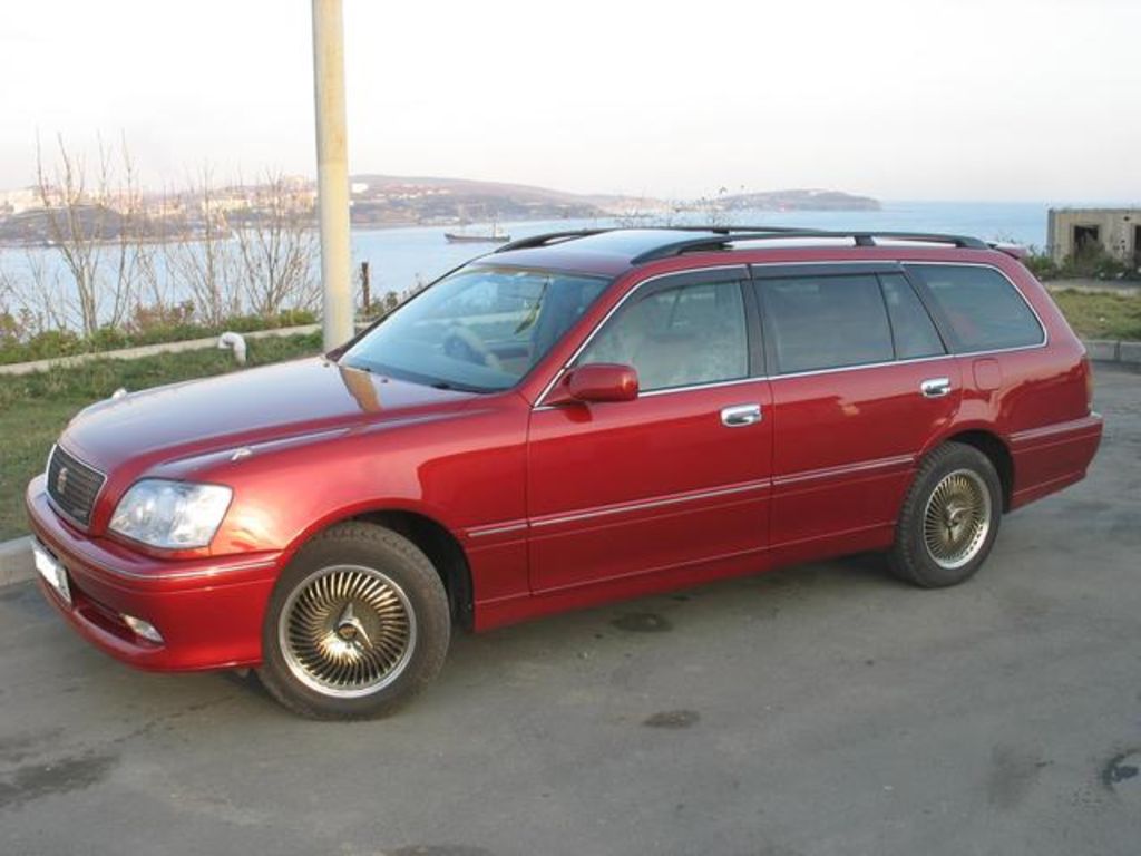 2000 Toyota Crown Estate