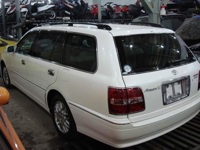 2001 Toyota Crown Estate