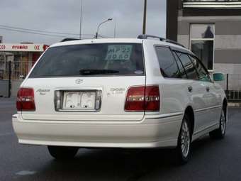 Toyota Crown Estate