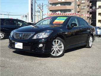 2009 Toyota Crown Hybrid Photos