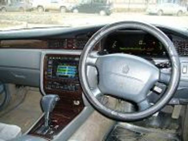 1995 Toyota Crown Majesta