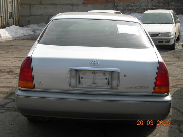 1997 Toyota Crown Majesta