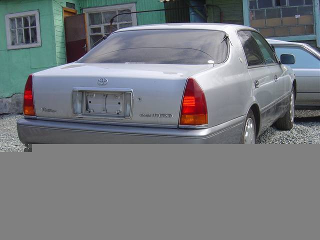 1997 Toyota Crown Majesta