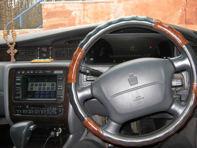 1997 Toyota Crown Majesta