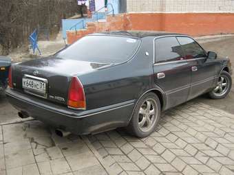 Toyota Crown Majesta