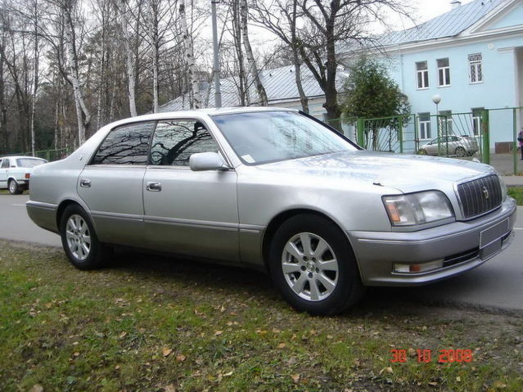 1997 Toyota Crown Majesta