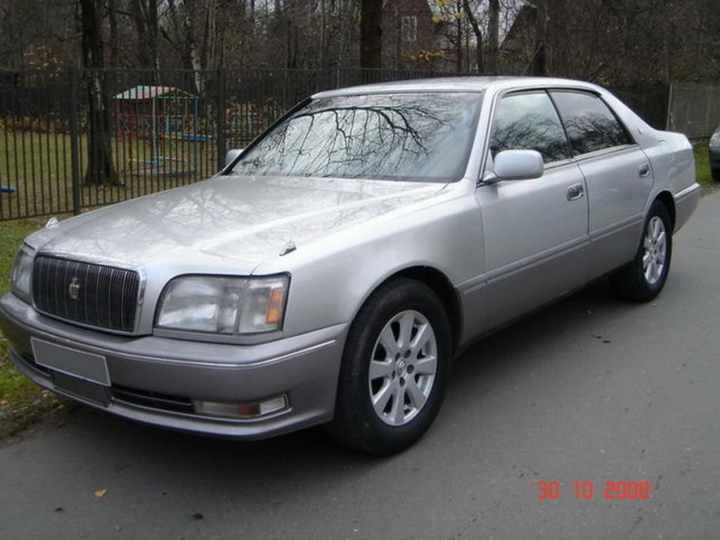 1997 Toyota Crown Majesta