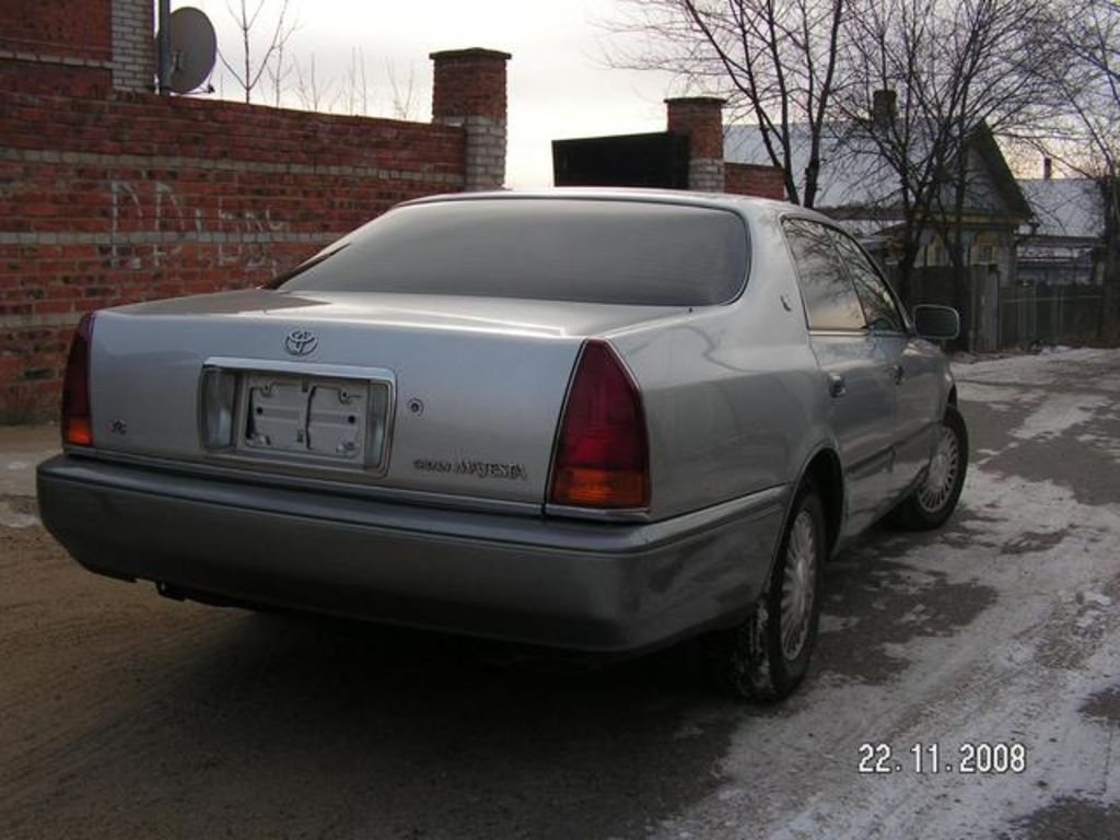 1997 Toyota Crown Majesta