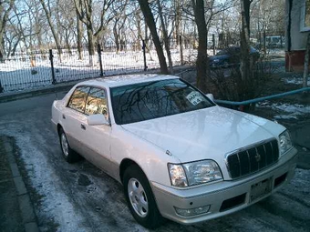 1998 Toyota Crown Majesta