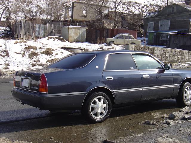 1998 Toyota Crown Majesta