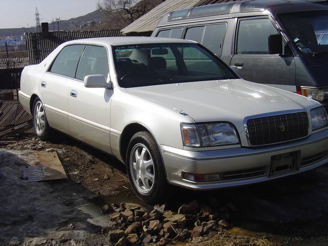 1998 Toyota Crown Majesta