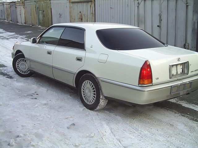 1998 Toyota Crown Majesta