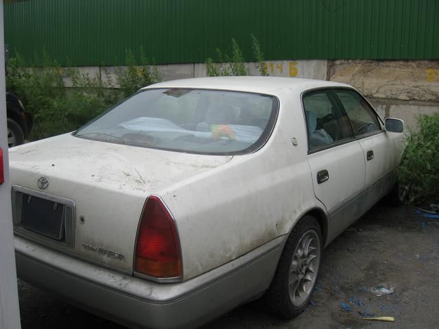 1999 Toyota Crown Majesta