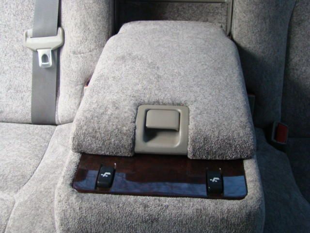 1999 Toyota Crown Majesta
