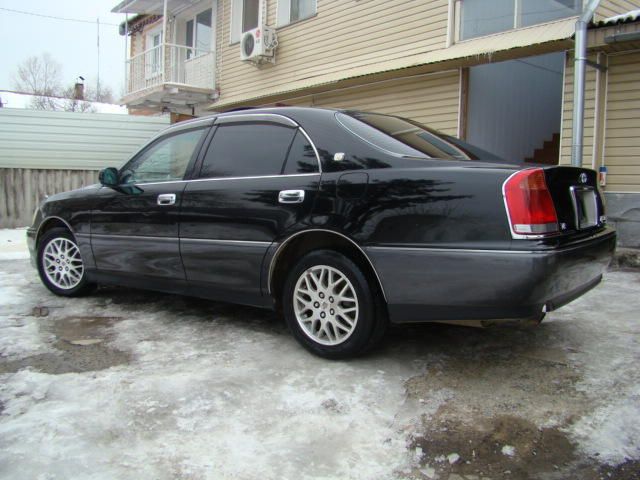1999 Toyota Crown Majesta