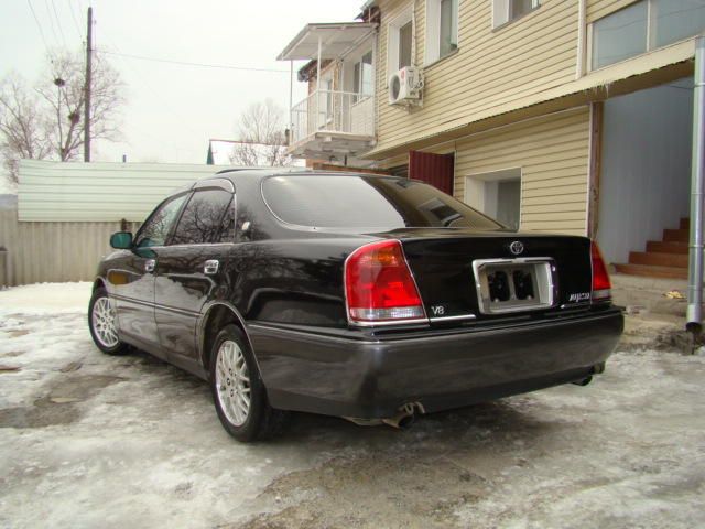 1999 Toyota Crown Majesta