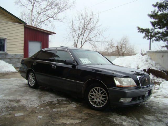 1999 Toyota Crown Majesta