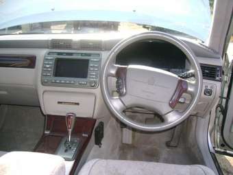 1999 Crown Majesta