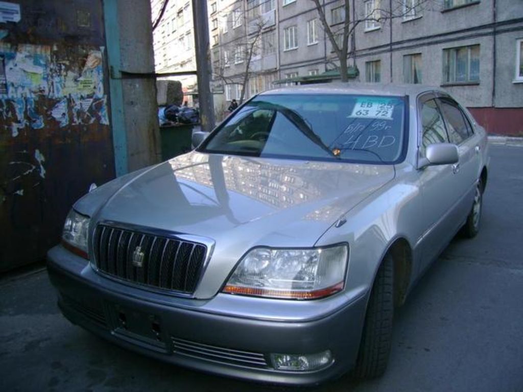 1999 Toyota Crown Majesta