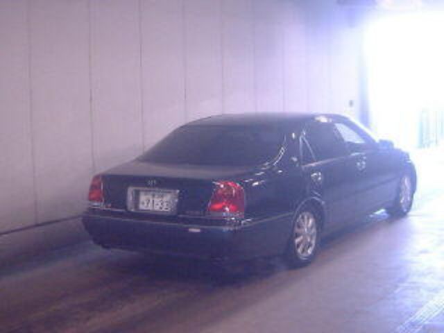 1999 Toyota Crown Majesta