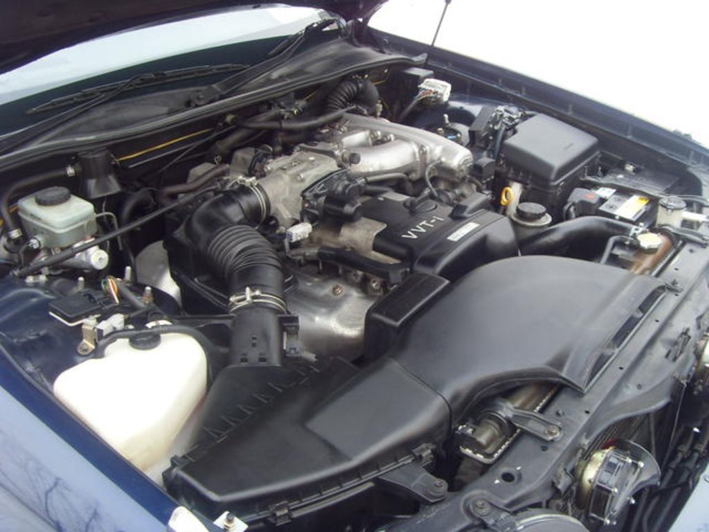 1999 Toyota Crown Majesta