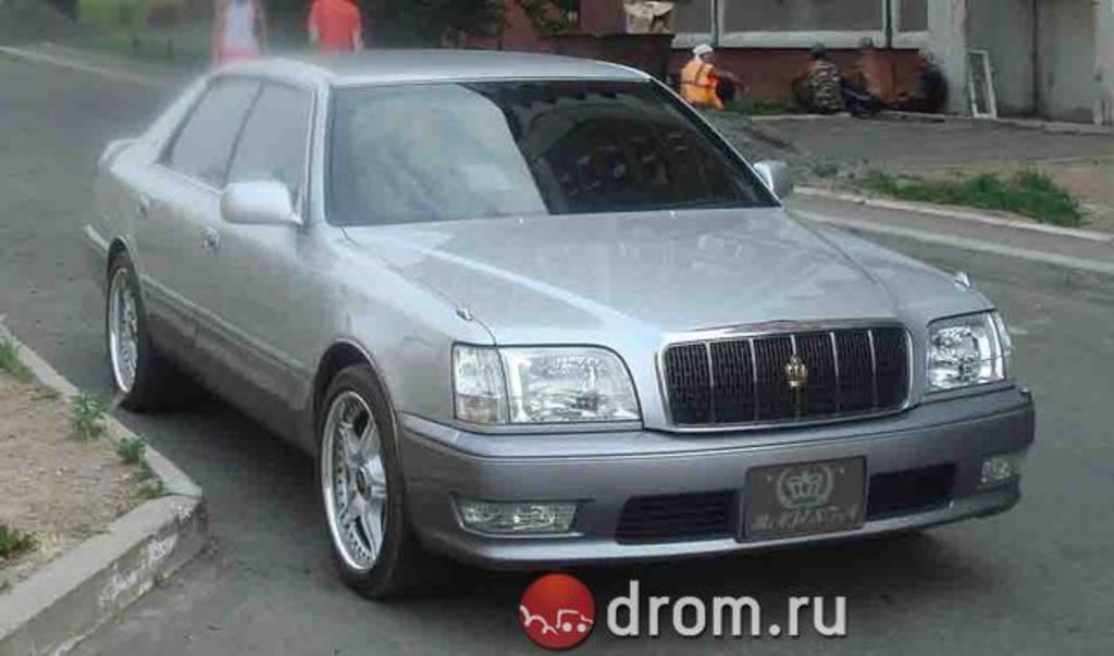 1999 Toyota Crown Majesta