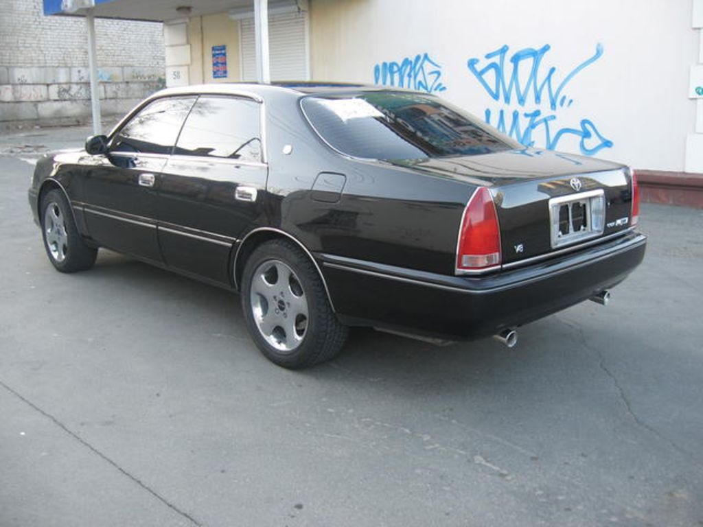 1999 Toyota Crown Majesta