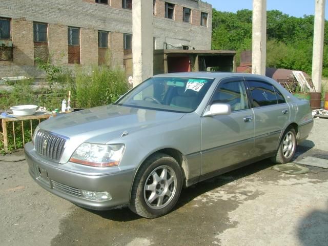 1999 Toyota Crown Majesta