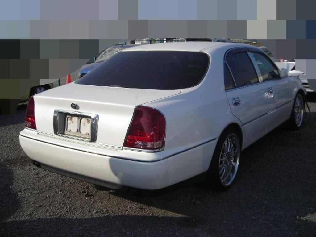 1999 Toyota Crown Majesta