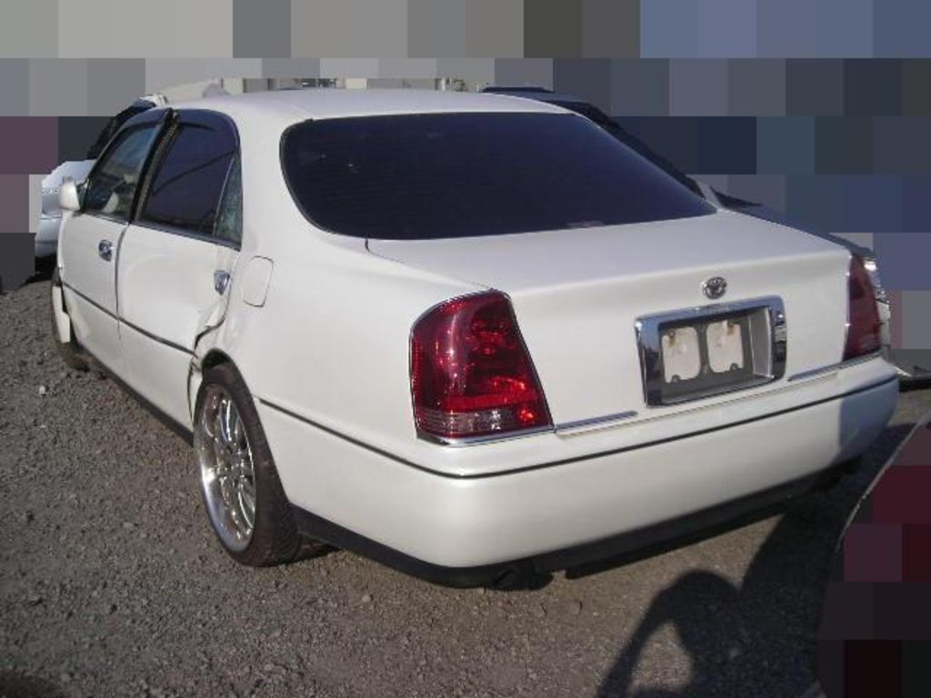 1999 Toyota Crown Majesta