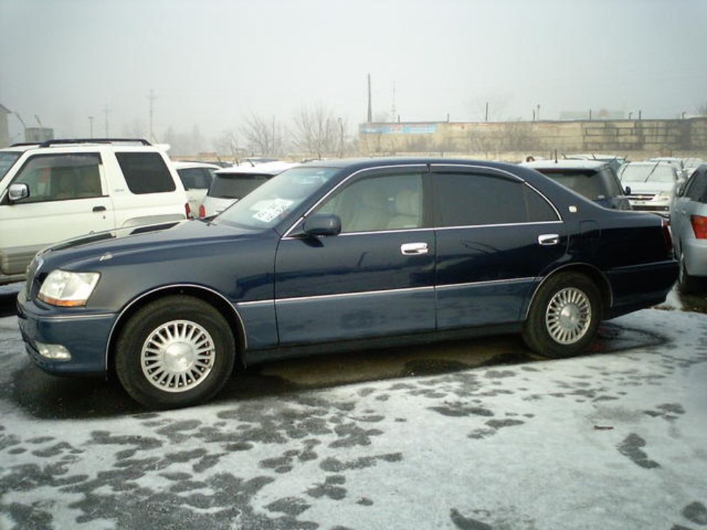 1999 Toyota Crown Majesta
