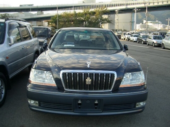 2000 Toyota Crown Majesta