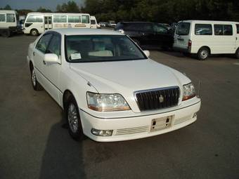 2000 Toyota Crown Majesta