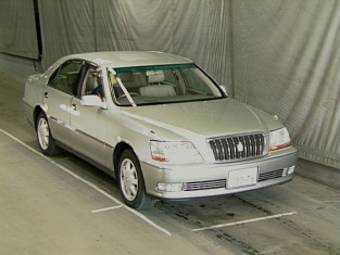 2000 Toyota Crown Majesta