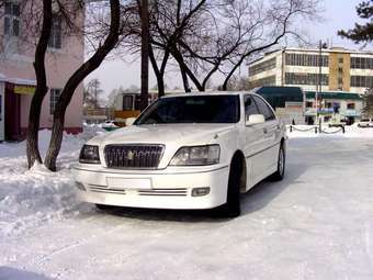 2000 Toyota Crown Majesta