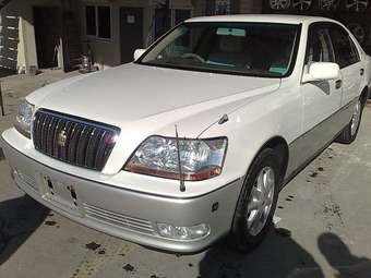 2000 Toyota Crown Majesta